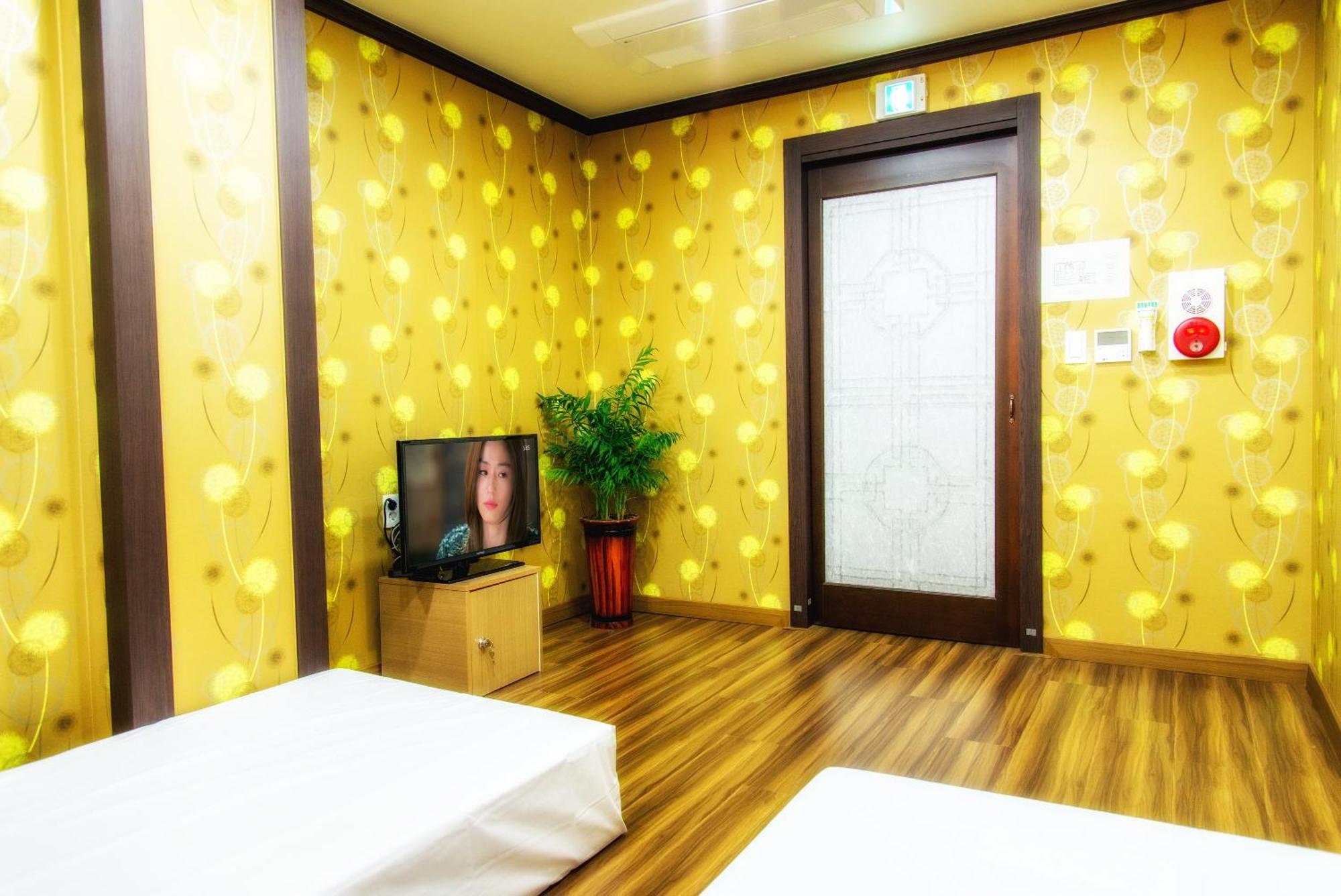 Seom Guesthouse ソギポ エクステリア 写真