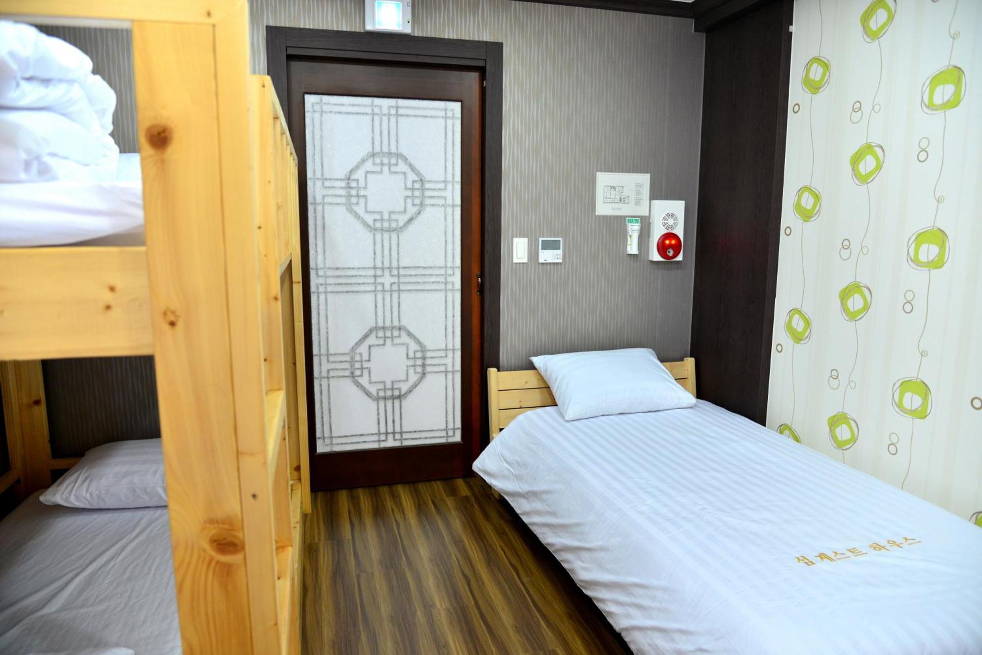 Seom Guesthouse ソギポ エクステリア 写真